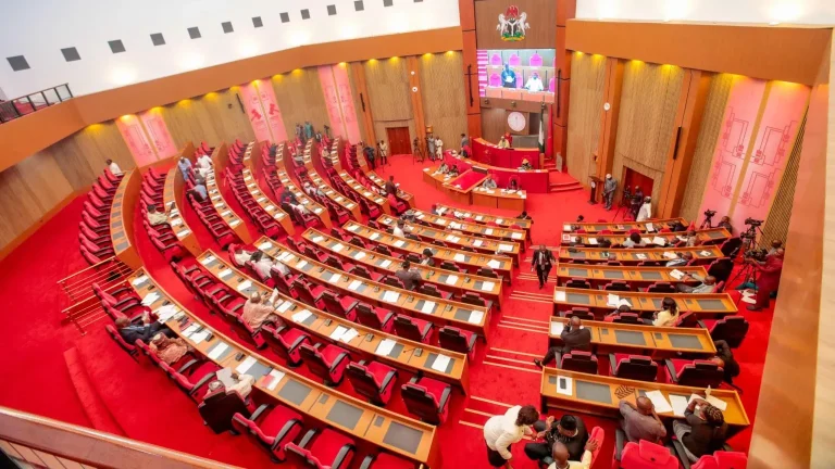Majalisa ta bai wa iyalan dakarun da suka rasu wajen ceto ɗaliban Oyo kyautar N50m