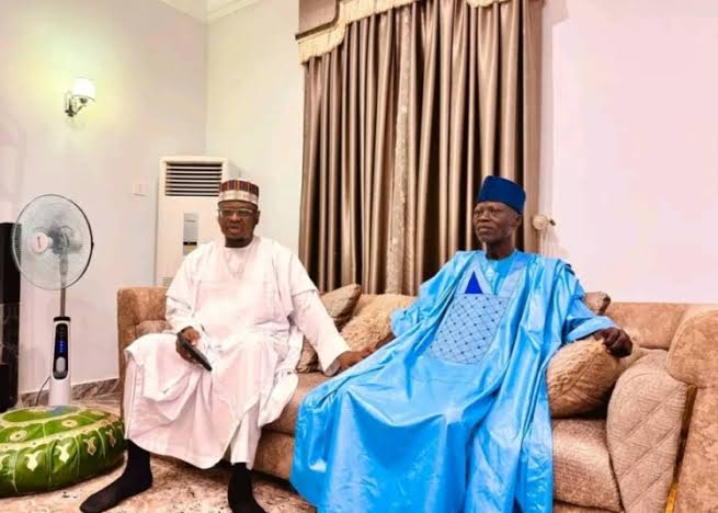 Tsohon Ɗan Takarar Gwamnan SDP A Gombe Ya Koma PDP, Ya Mara Wa Pantami Baya