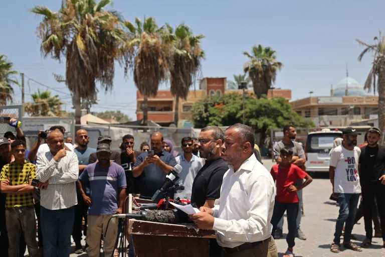 Hamas ta rusa gwamnatinta da ke mulkin Gaza kusan shekara 20